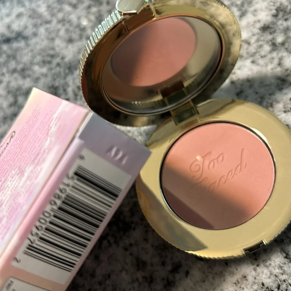 Too Faced Cloud Crush Blurring Blush VELVET CRUSH .17 oz NIB Full Sz